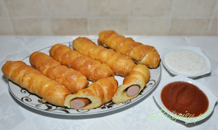 Parówki w cieście