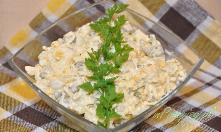 Sałata śledziowa
