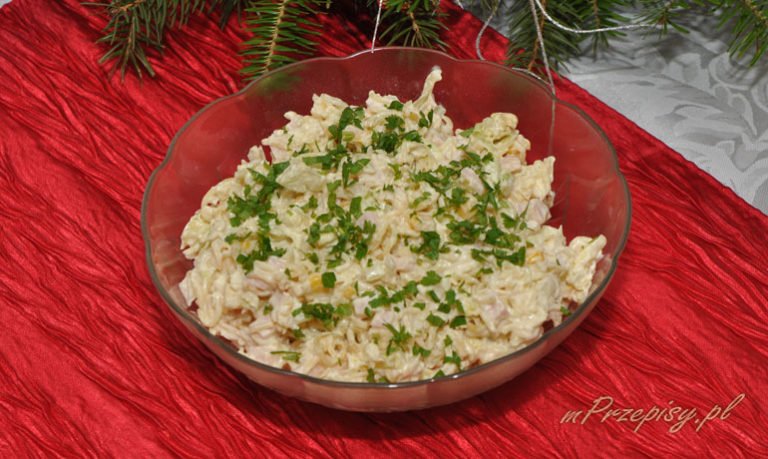salata z zupek chinskich