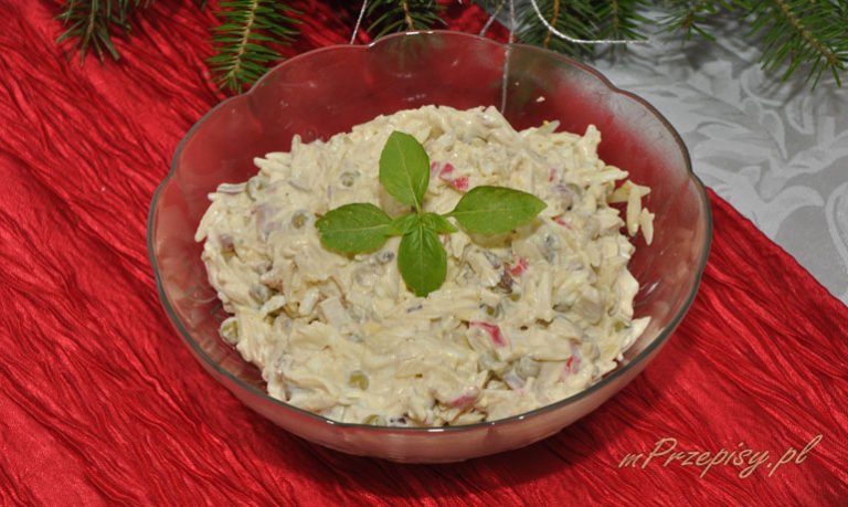 salatka z paluszkami surimi