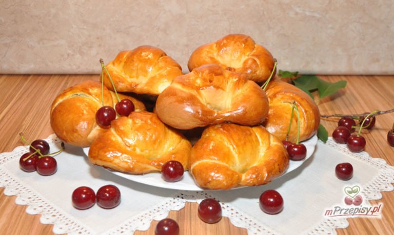 owocowe drożdżówki