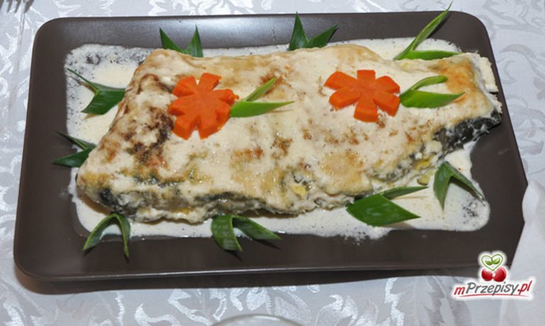 Karp w sosie śmietanowo-chrzanowym