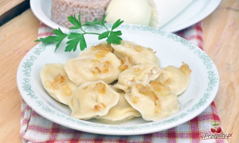 Pierogi z kaszą jęczmienną i serem